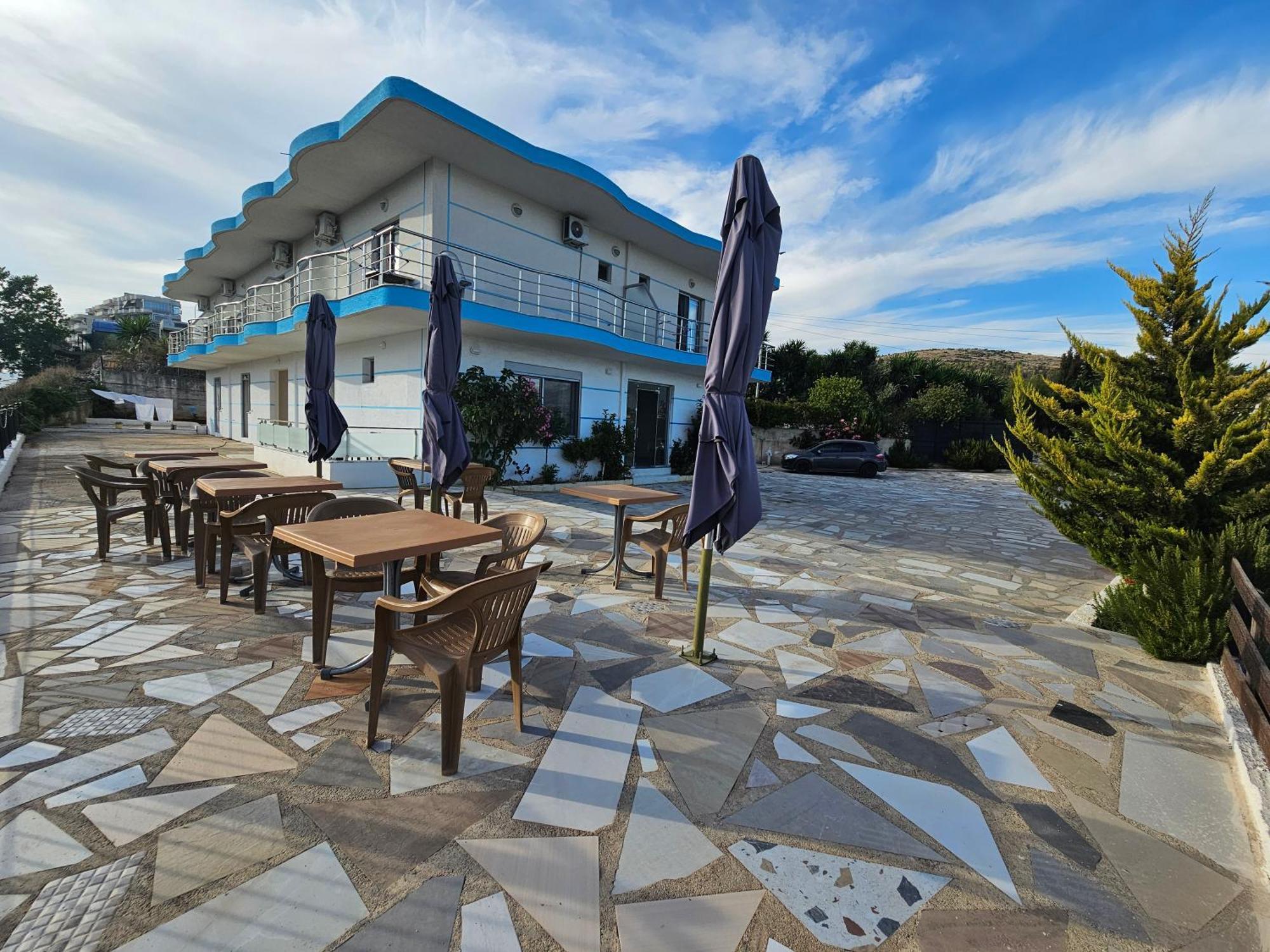 Hotel Irini Саранда Екстер'єр фото